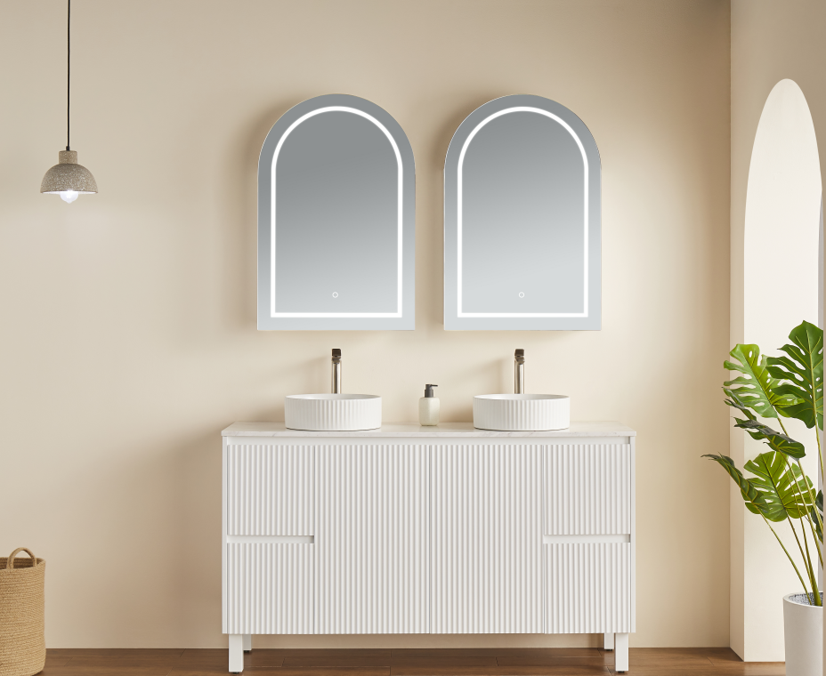 Olivia LED Mirror Cabinet 600X900X155mm