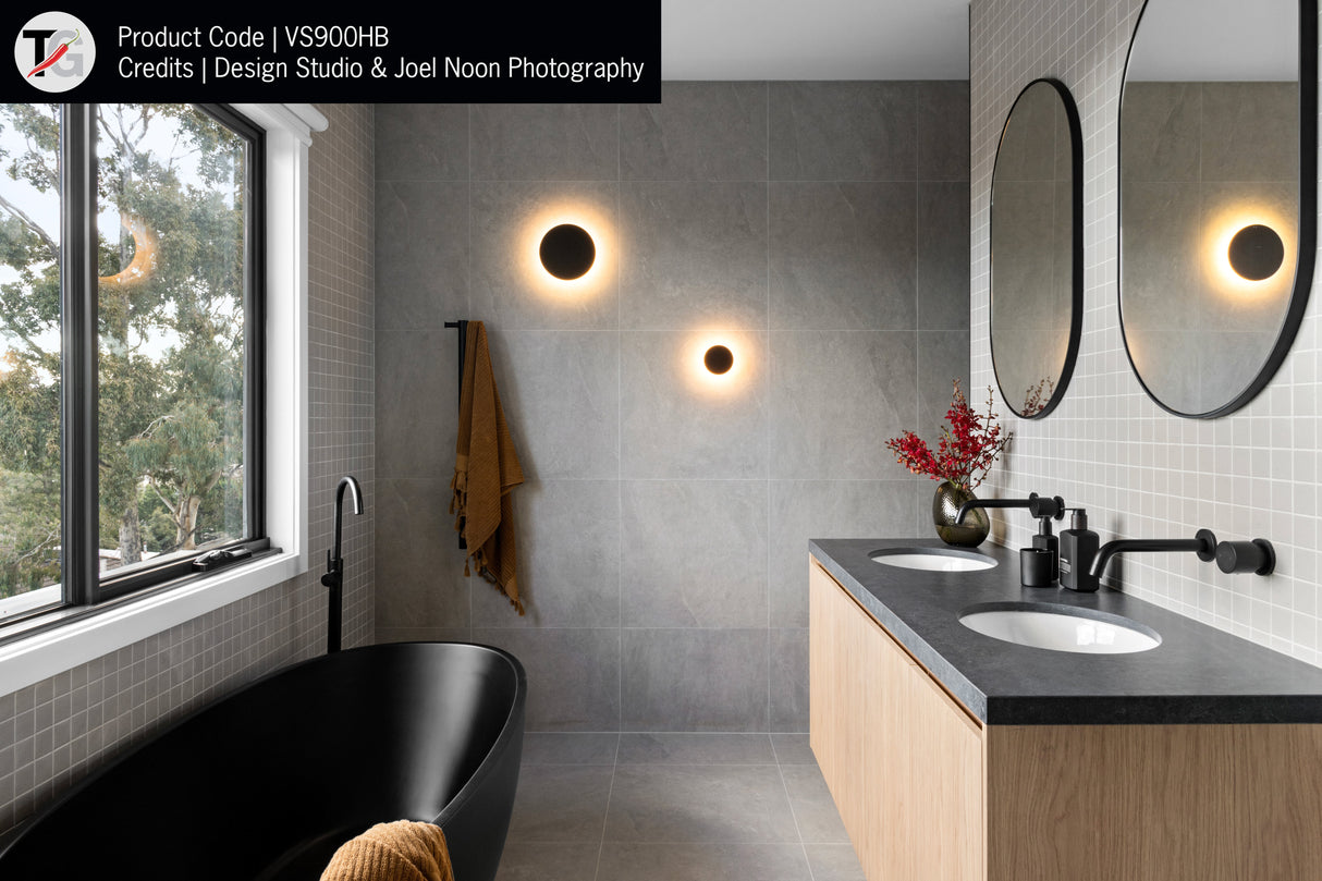 VS900HB Matt Black Round Vertical Single Heated Rail